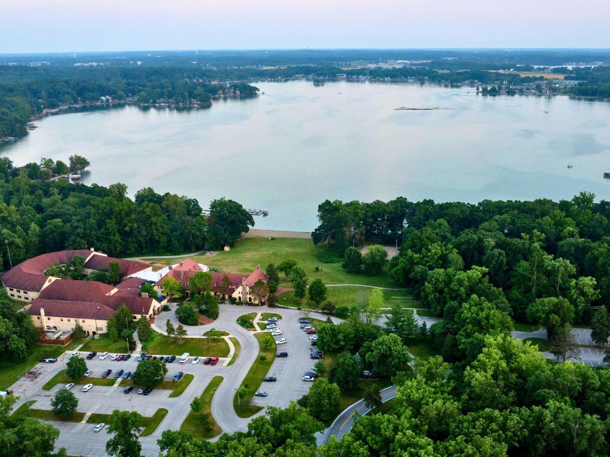 Potawatomi Inn & Cabins Angola Zewnętrze zdjęcie
