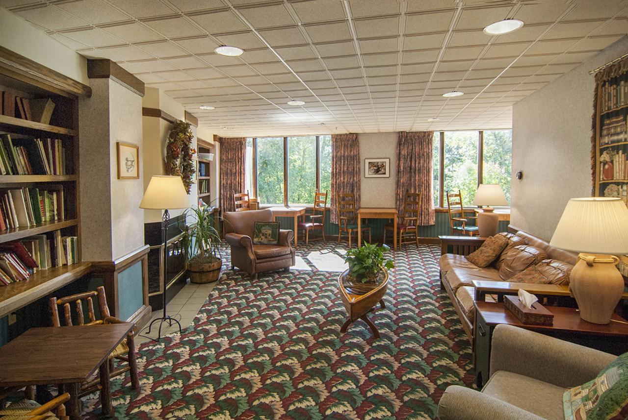 Potawatomi Inn & Cabins Angola Zewnętrze zdjęcie
