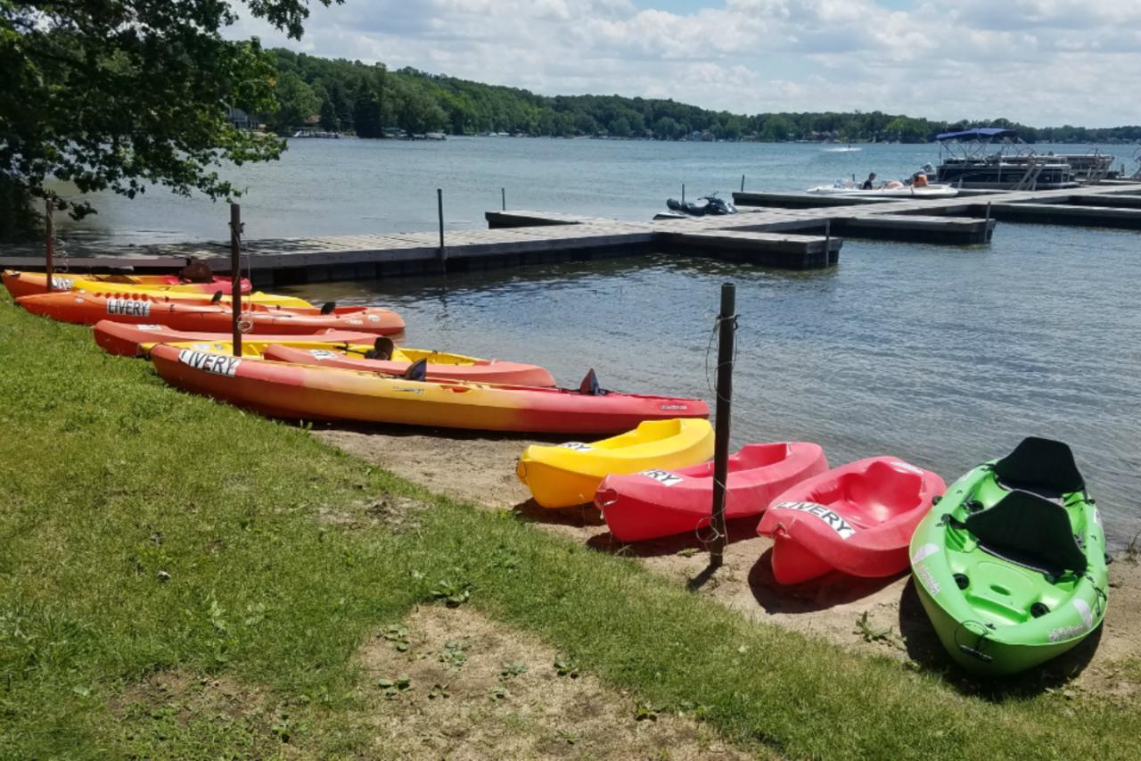 Potawatomi Inn & Cabins Angola Zewnętrze zdjęcie